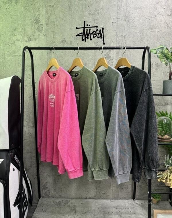 스** 월드로고 피그먼트 긴팔 티셔츠