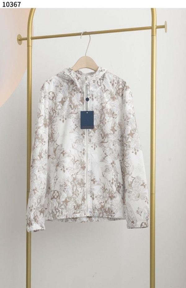 루* 프린팅 베이지 자켓