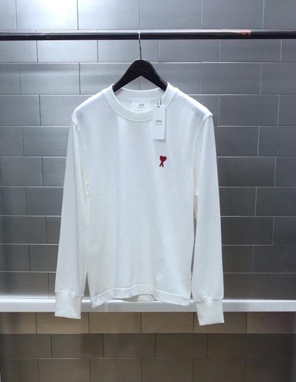 아* 하트자수 슬리브티셔츠