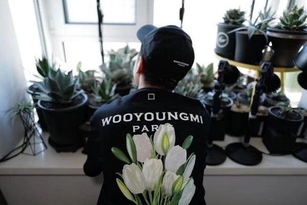 우** 플라워 리액티브 반팔티 로즈골드링