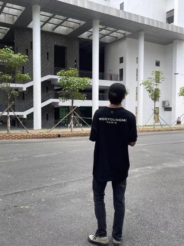 우** 파리스 자수로고 반팔티