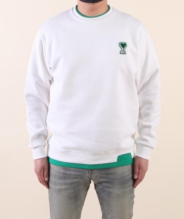 아* 뉴 하트 아플리케로고 레이어드 크루넥 맨투맨 티셔츠