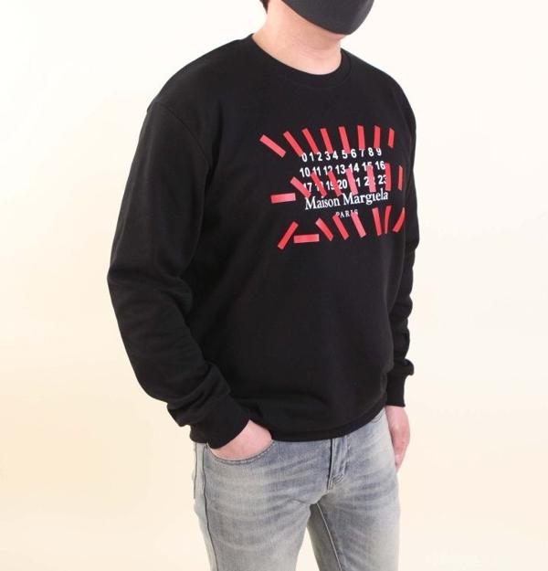 메* 마르지엘라 테이프 프린팅 맨투맨