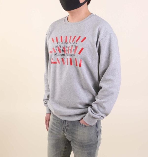 메* 마르지엘라 테이프 프린팅 맨투맨