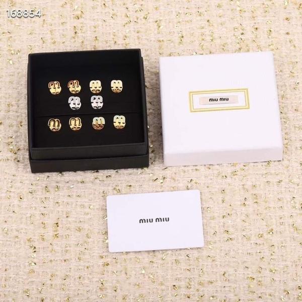 미*** m포인트 귀걸이