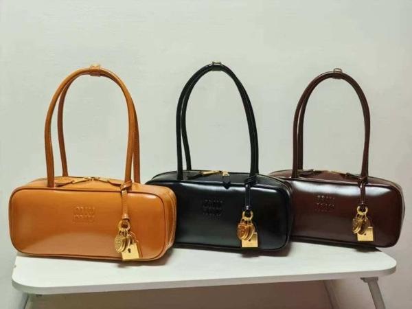 미*** 여성 레더 탑핸들 백 미니 5BB173 2CRW F0002 V OTM