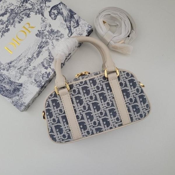 디* 디 바이브 이스트 웨스트 백