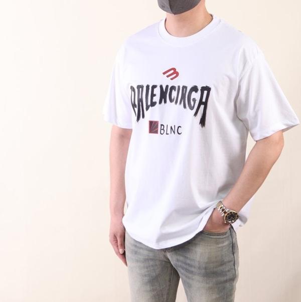 발**** 로고 핸드프린팅 수입 최고급 반팔라운드