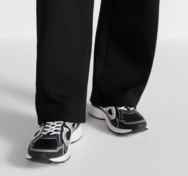 디* B30 카운트다운 스니커즈