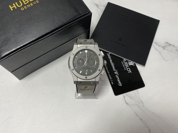 위** 퓨전 클래식 그레이