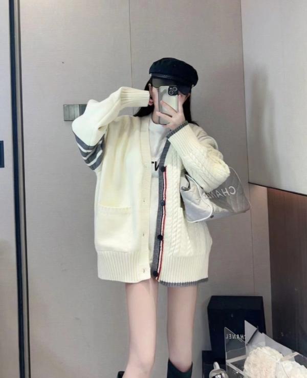 톰* 사선 완장 가디건(두툼)