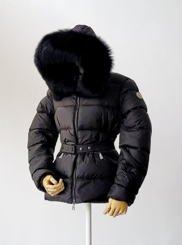 Boed 보에드 쇼트 다운 블랙퍼