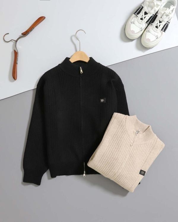 디* 사각 로고 패치 니트 집업