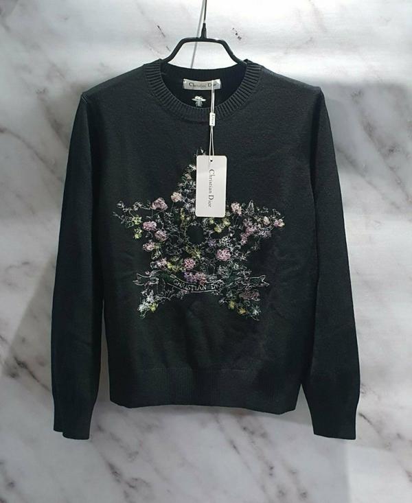 디* 꽃별자수 니트