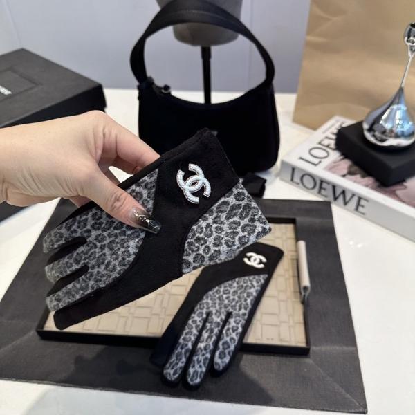 샤* 레오파드 패턴 로고 장갑