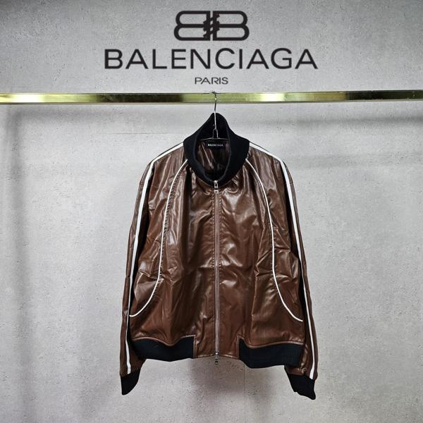 발**** 투웨이 레더 하이넥 자켓