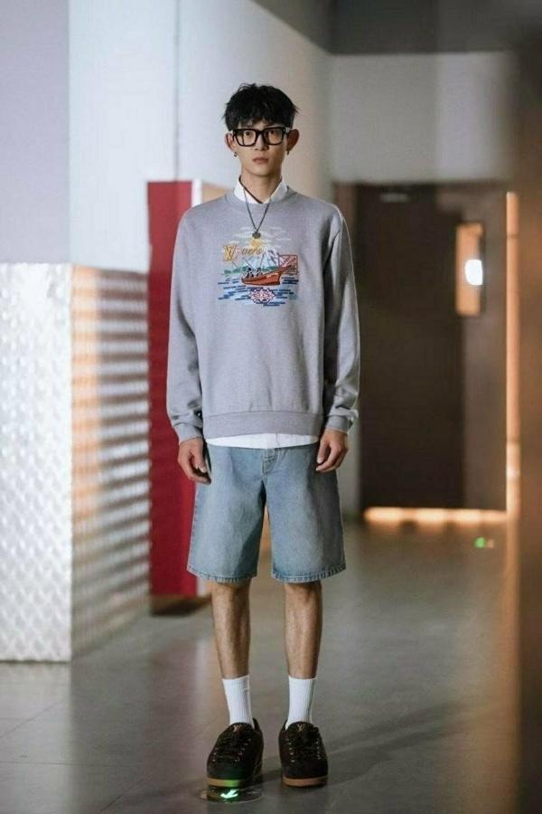 루* 피싱보트자수 맨투맨