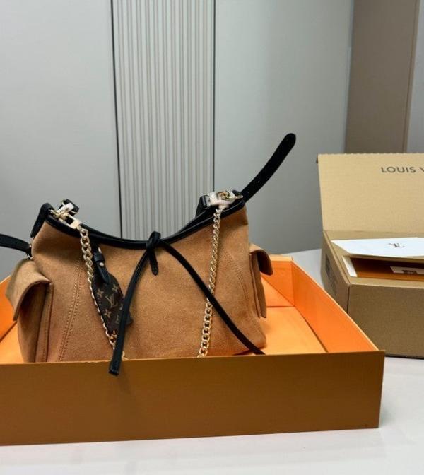 루* 스웨이드 캐리올