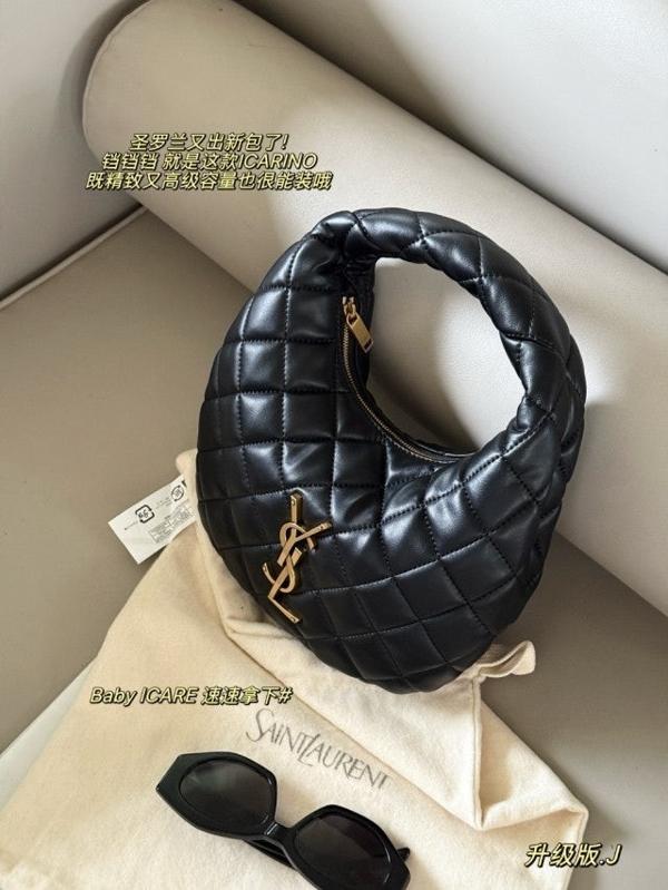 생** 이카리노 퀼팅 레더 토트백