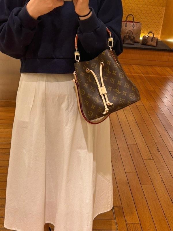 루* 고급 네오노에 bb 모노그램