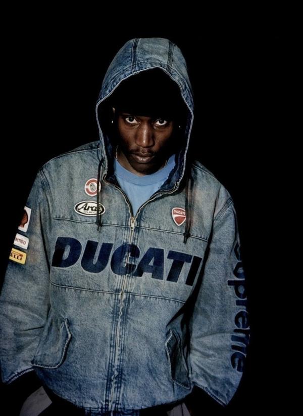 슈**  두카티 후드 레이싱 자켓