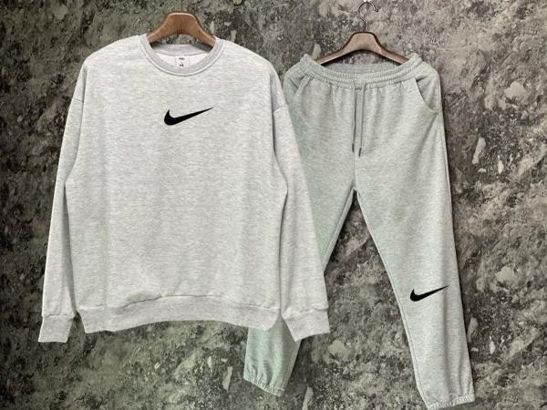 나** 미들 스우시 로고 트레이닝세트