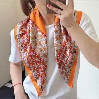 에*** 쁘띠 거북이 실크스카프