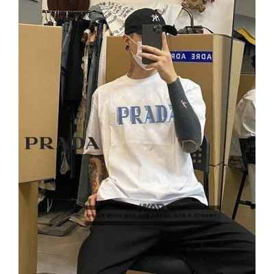 프** 3D 포인트 로고 티셔츠