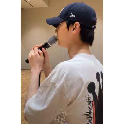 스** 크라운 수입 반팔티셔츠