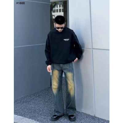 피**** 에센셜 로고 맨투맨