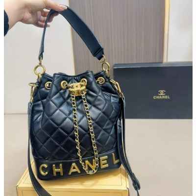 샤* 로고 버킷백