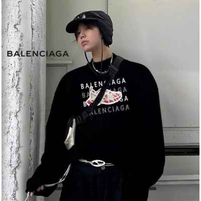 발**** 스니커즈 로고 디자인 밍크양기모 티셔츠