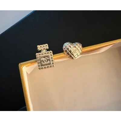 샤* 향수 하트 귀걸이