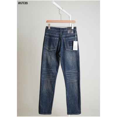 로** 아나그램 포켓 자수 패치 테이퍼드핏 데님 팬츠