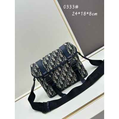 디* 오블리크 메신저 플랩 스트랩백