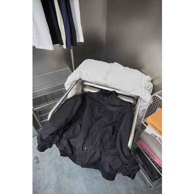 발**** M1153 자수 로고 셔링 봄버 자켓