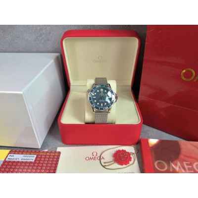 오** 씨마스터 다이버300M 42mm 네이비