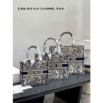 디* 3D자수 트왈 드 주이 북 토트백 ( 중36cm 소26cm )