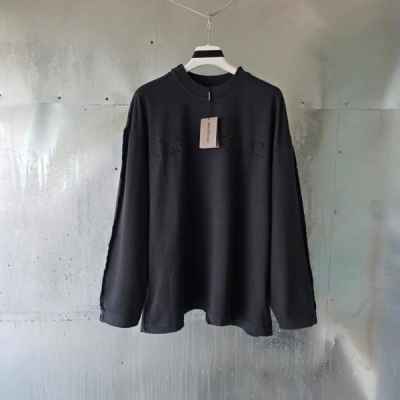 발**** 아플리케 로고 롱슬리브 티셔츠