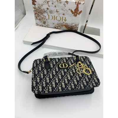 디* 오블리크 닥터백