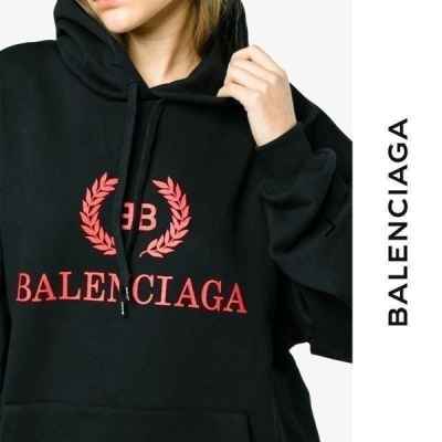 발**** 레드 월계수 후드티